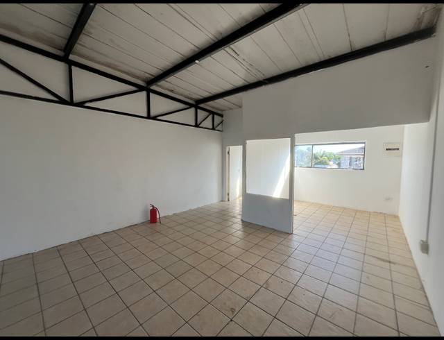 60M² BUSINESS TO LET IN PARKLANDS